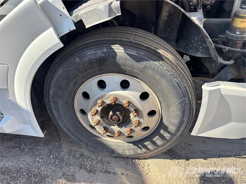 Volvo VNL Vilcēji
