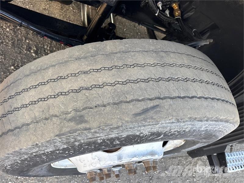 Volvo VNL Sattelzugmaschinen