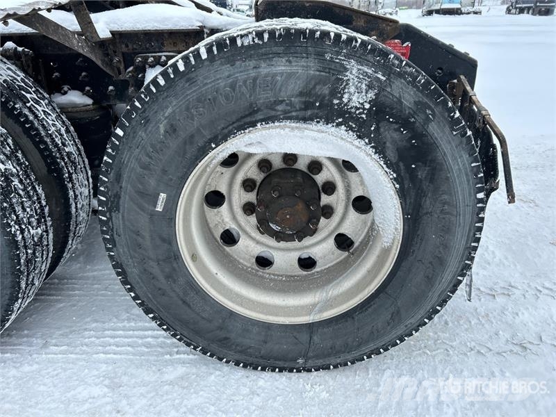 Volvo VNL Tegljači