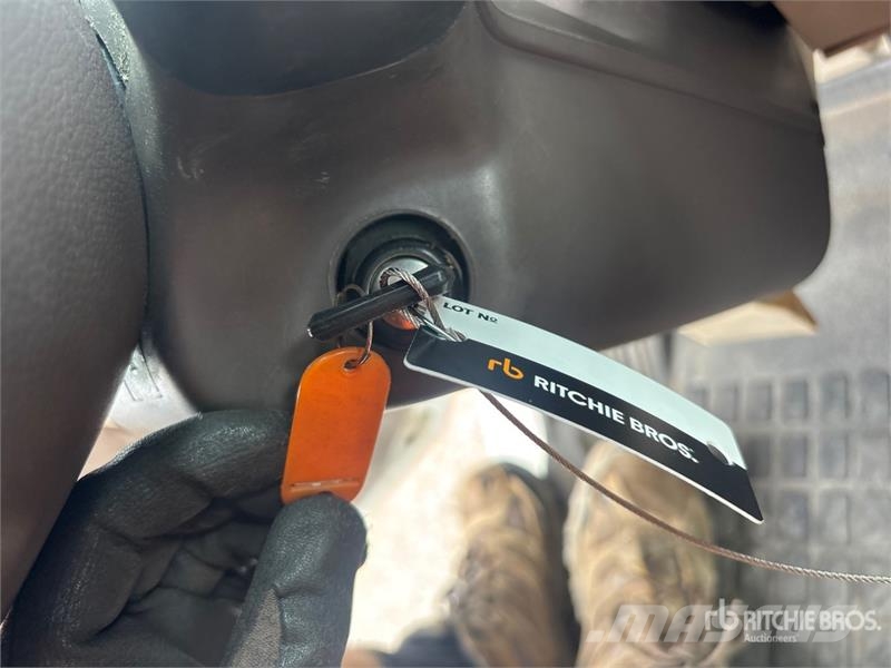Volvo VNL 牵引车