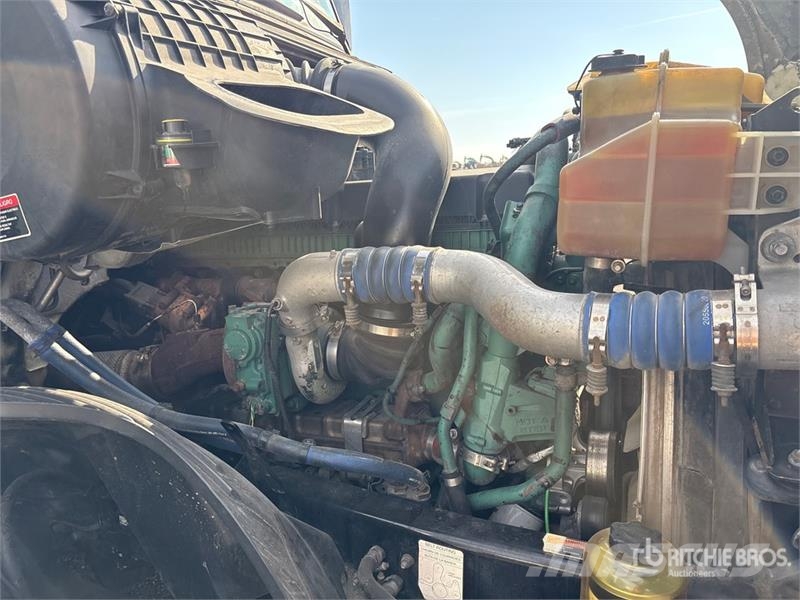 Volvo VNL Motrici e Trattori Stradali