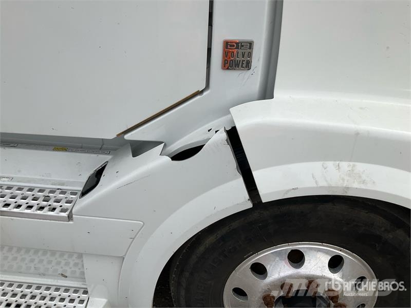 Volvo VNL Motrici e Trattori Stradali
