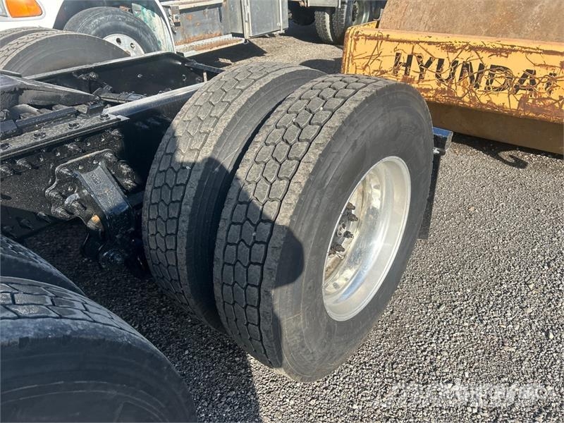 Volvo VNL Motrici e Trattori Stradali