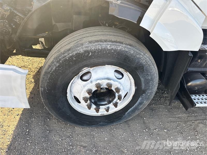 Volvo VNL Sattelzugmaschinen
