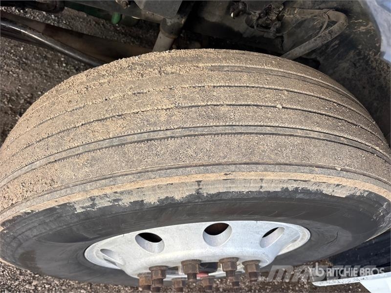 Volvo VNL Ťahače