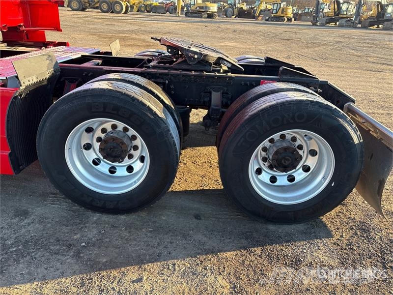 Volvo VNL Sattelzugmaschinen