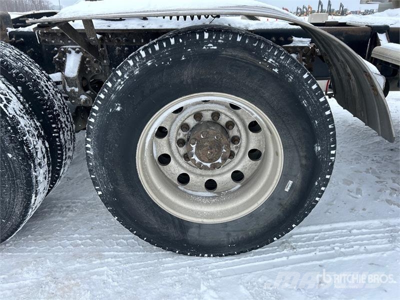 Volvo VNL Tegljači