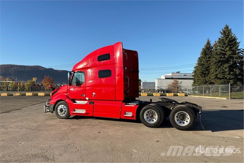 Volvo VNL Sattelzugmaschinen