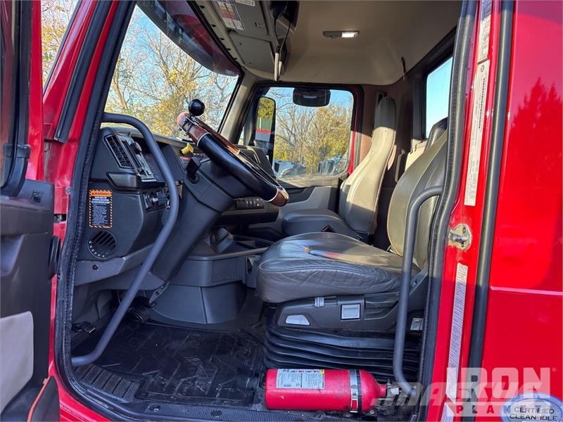 Volvo VNL Kiper tovornjaki