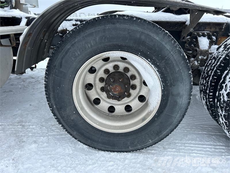Volvo VNL Tegljači