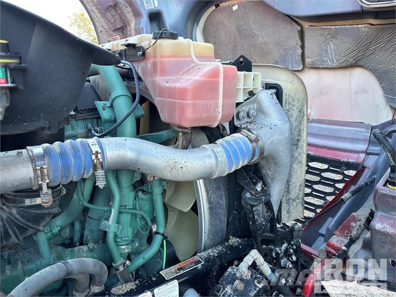 Volvo VNL Kiper tovornjaki