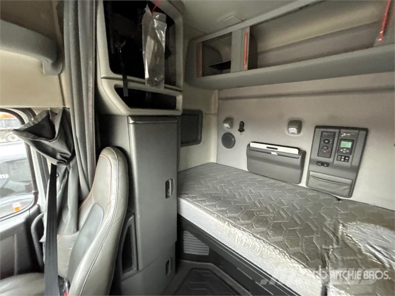 Volvo VNL Motrici e Trattori Stradali
