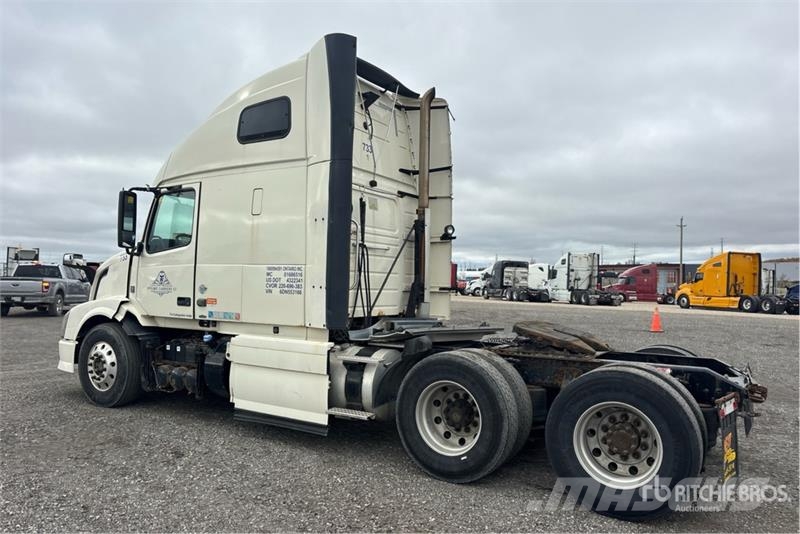 Volvo VNL Влекачи