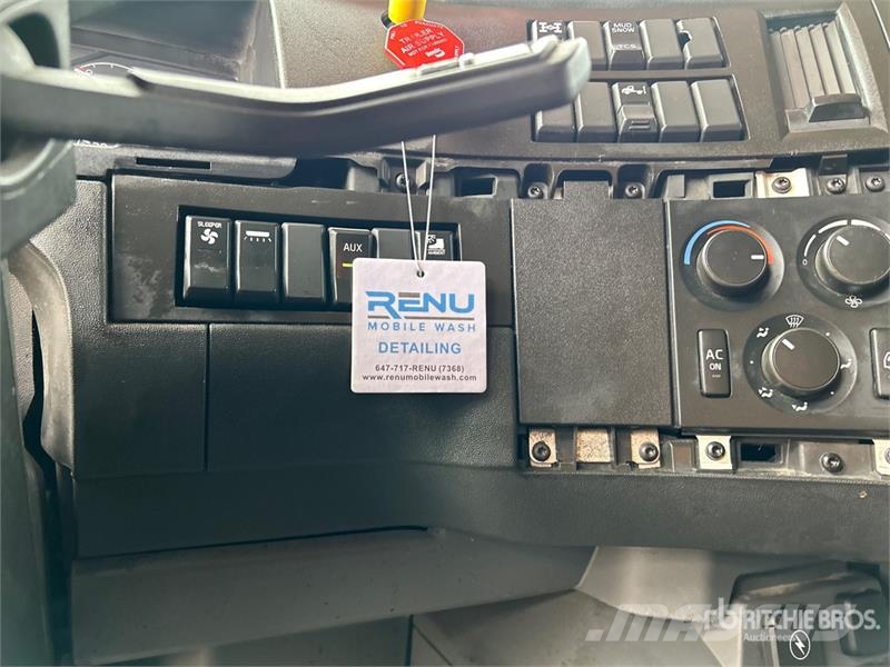 Volvo VNL Tahače