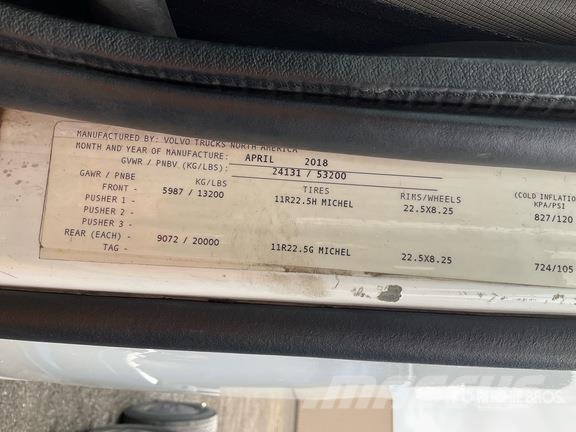 Volvo VNL Motrici e Trattori Stradali