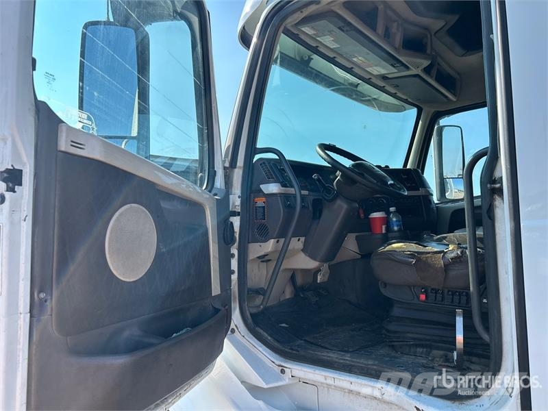 Volvo VNL Dragbilar
