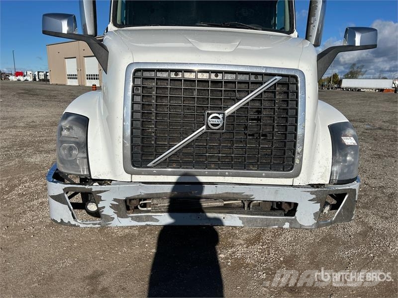 Volvo VNL 牵引车