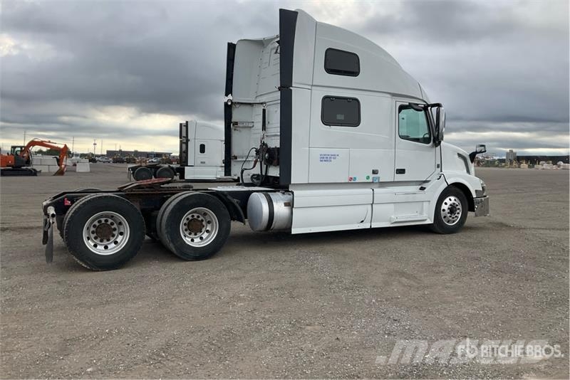 Volvo VNL Motrici e Trattori Stradali