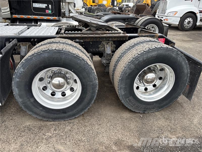 Volvo VNL Motrici e Trattori Stradali