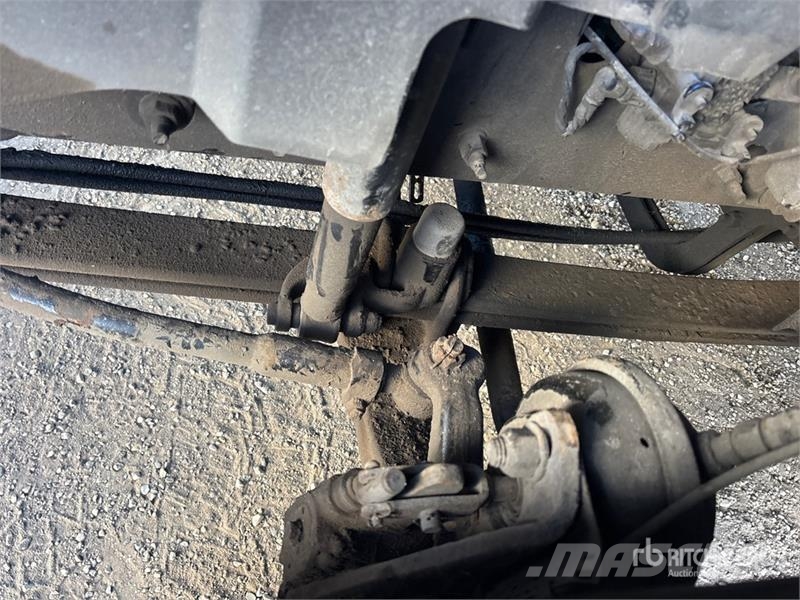 Volvo VNL وحدات الجر
