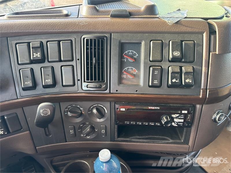 Volvo VNL Ťahače