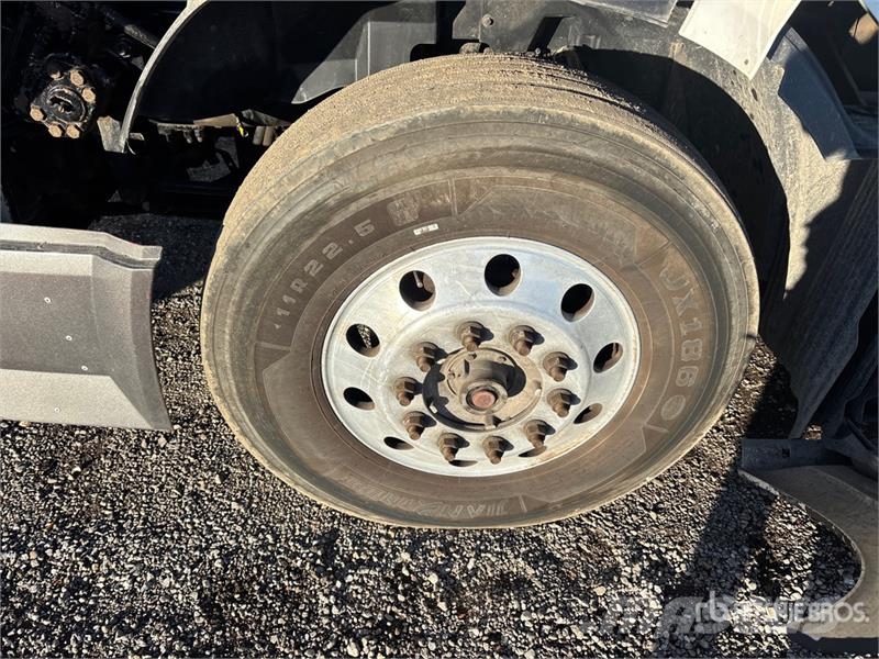 Volvo VNL Ťahače