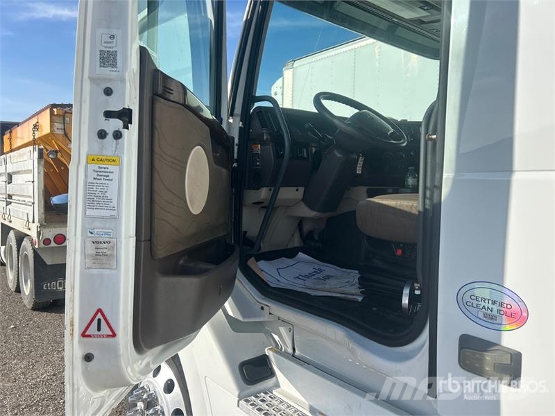 Volvo VNL Motrici e Trattori Stradali