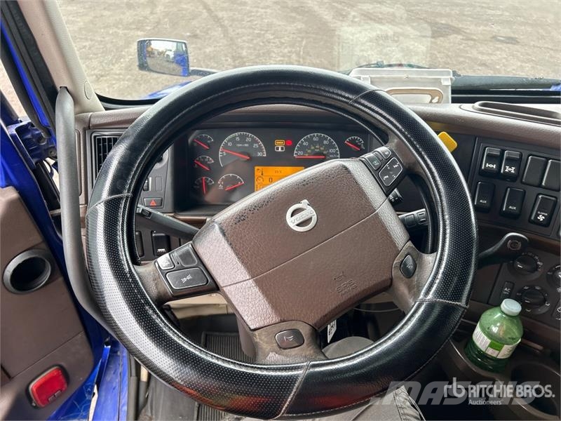 Volvo VNL Motrici e Trattori Stradali