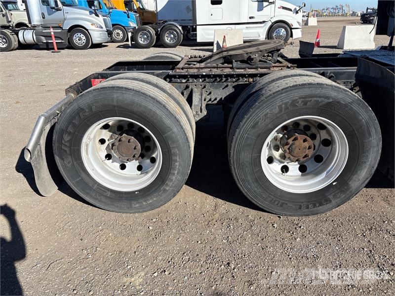 Volvo VNL Trekkvogner
