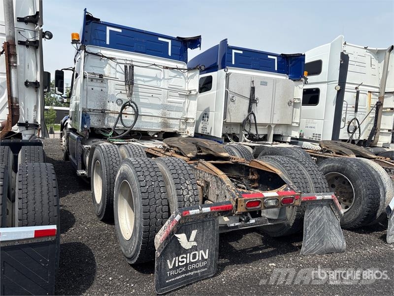 Volvo VNL Tractor Units