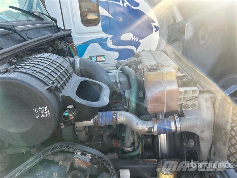 Volvo VNL Τράκτορες