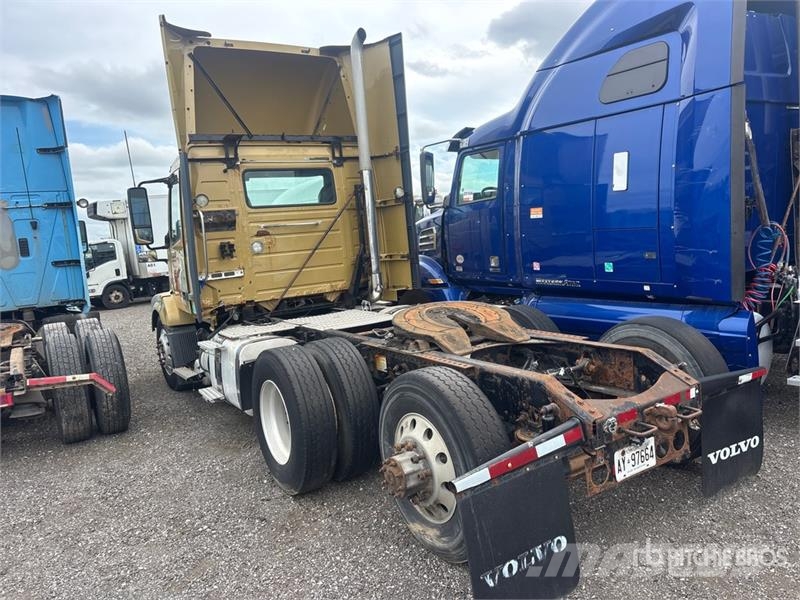 Volvo VNL Vlačilci