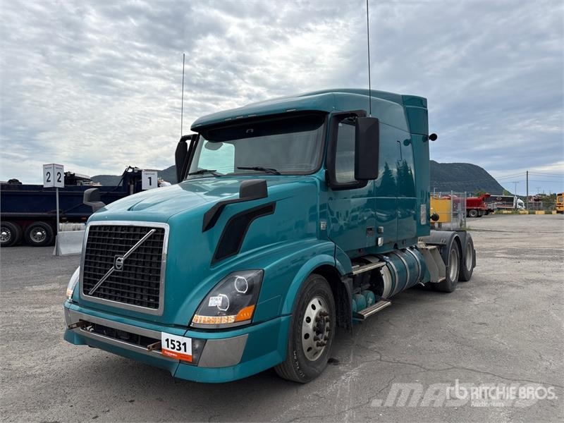 Volvo VNL630 Naudoti vilkikai