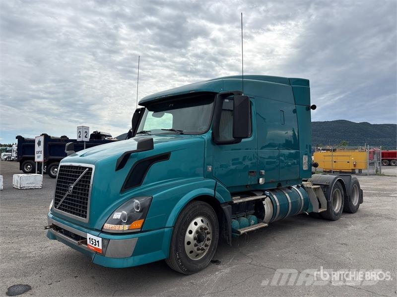 Volvo VNL630 Naudoti vilkikai