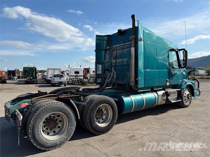 Volvo VNL630 Vilcēji