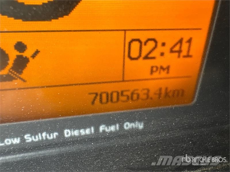 Volvo VNL630 Naudoti vilkikai