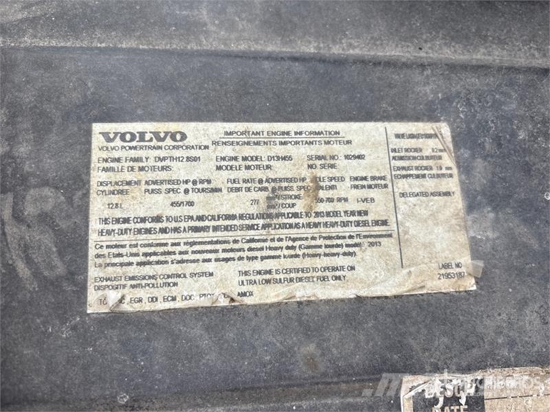 Volvo VNL630 Naudoti vilkikai