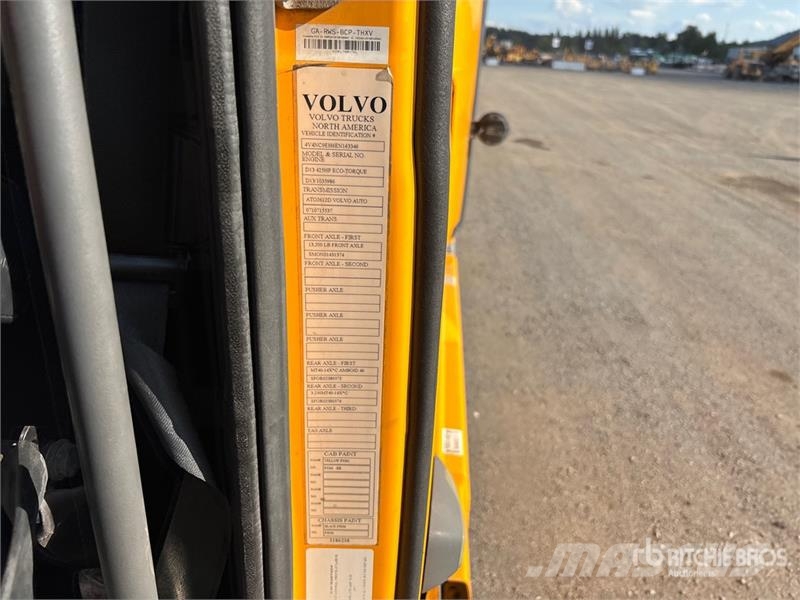 Volvo VNL670 Vilcēji