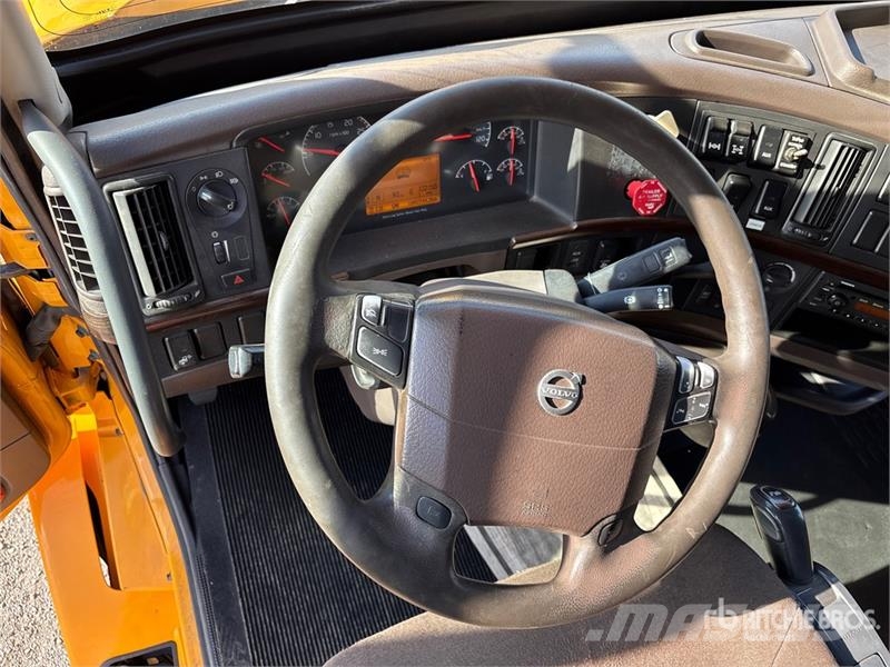 Volvo VNL670 Vilcēji