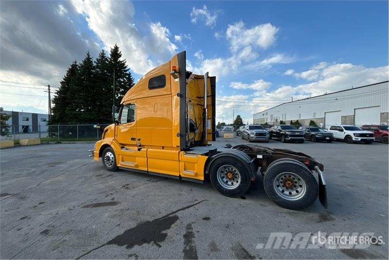 Volvo VNL670 Vilcēji