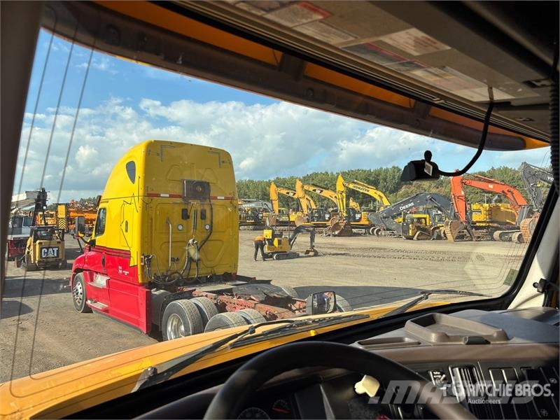 Volvo VNL670 Vilcēji