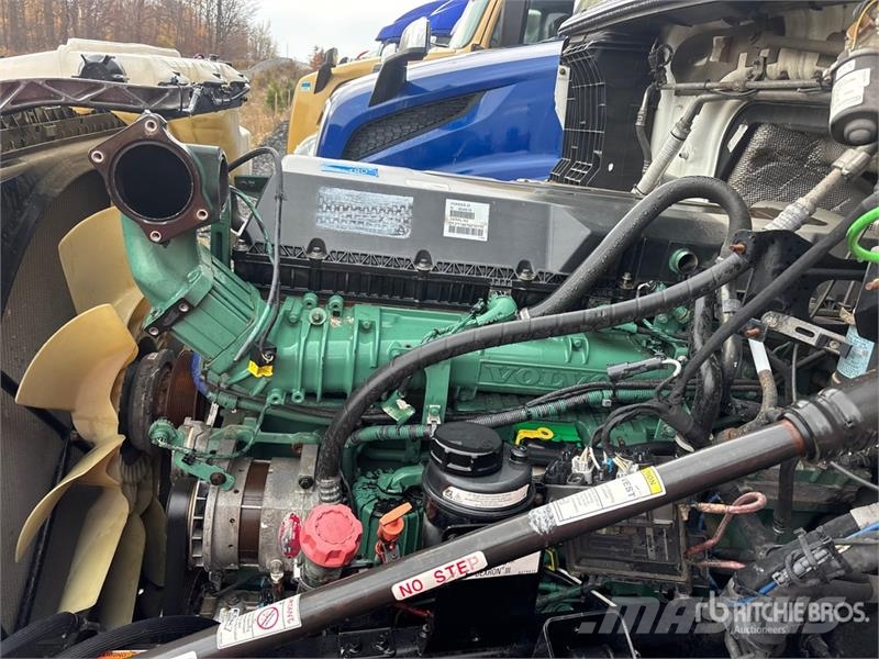 Volvo VNL760 وحدات الجر