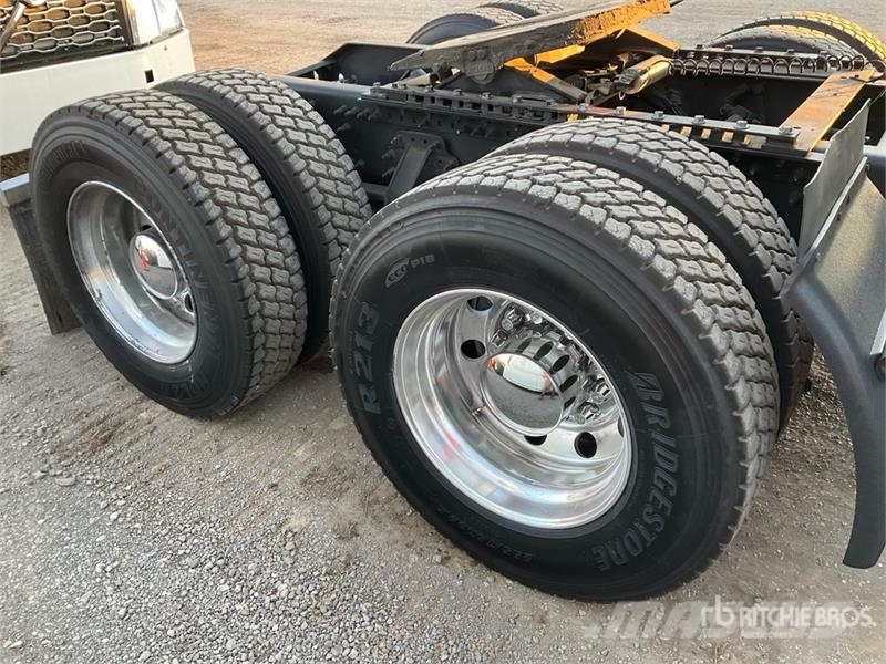 Volvo VNL760 Tegljači