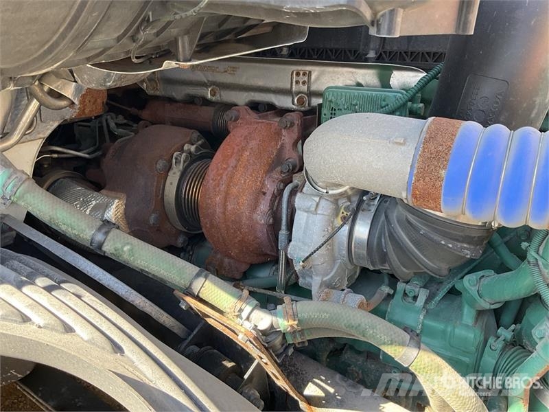 Volvo VNL760 وحدات الجر
