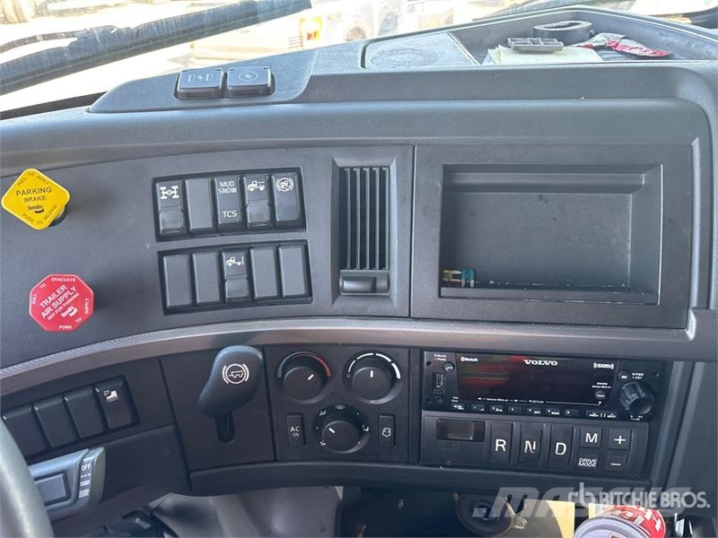Volvo VNL760 Vlačilci