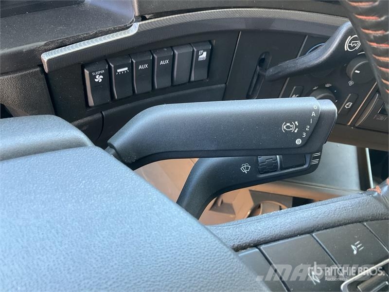 Volvo VNL760 وحدات الجر
