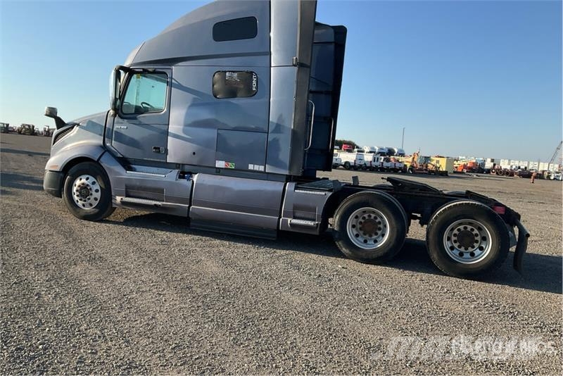 Volvo VNL760 Tegljači
