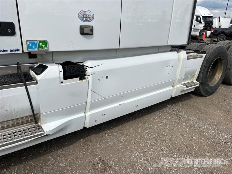 Volvo VNL760 Truck Tractor Units