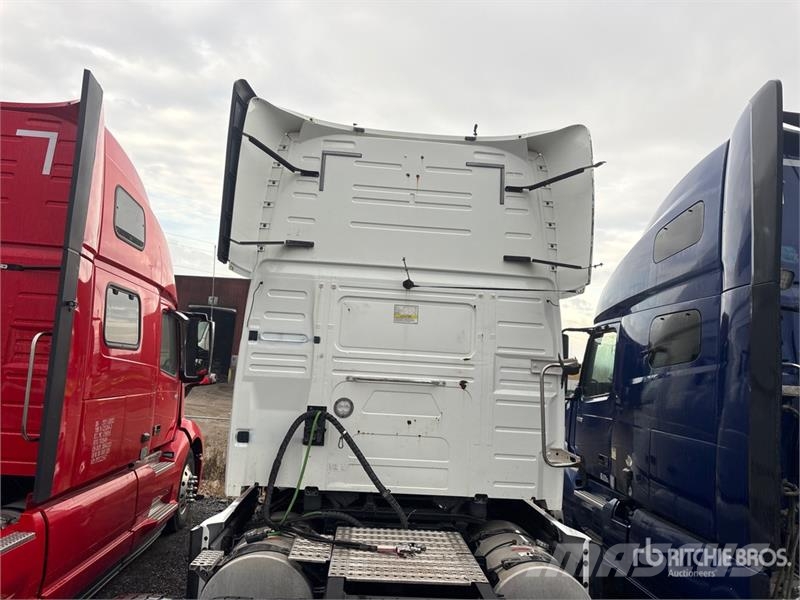Volvo VNL760 وحدات الجر