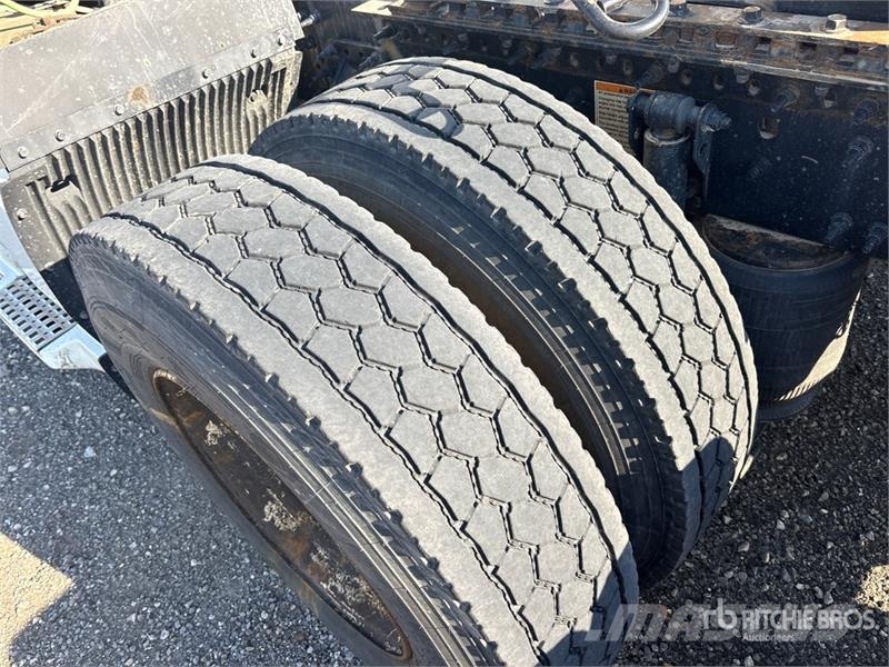 Volvo VNL760 Vlačilci